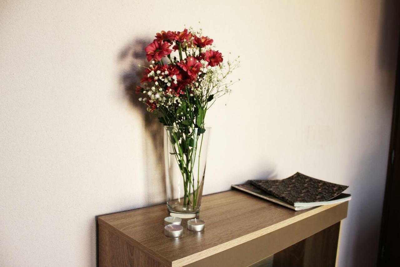 Mimoza Apartments Дженовичи Экстерьер фото